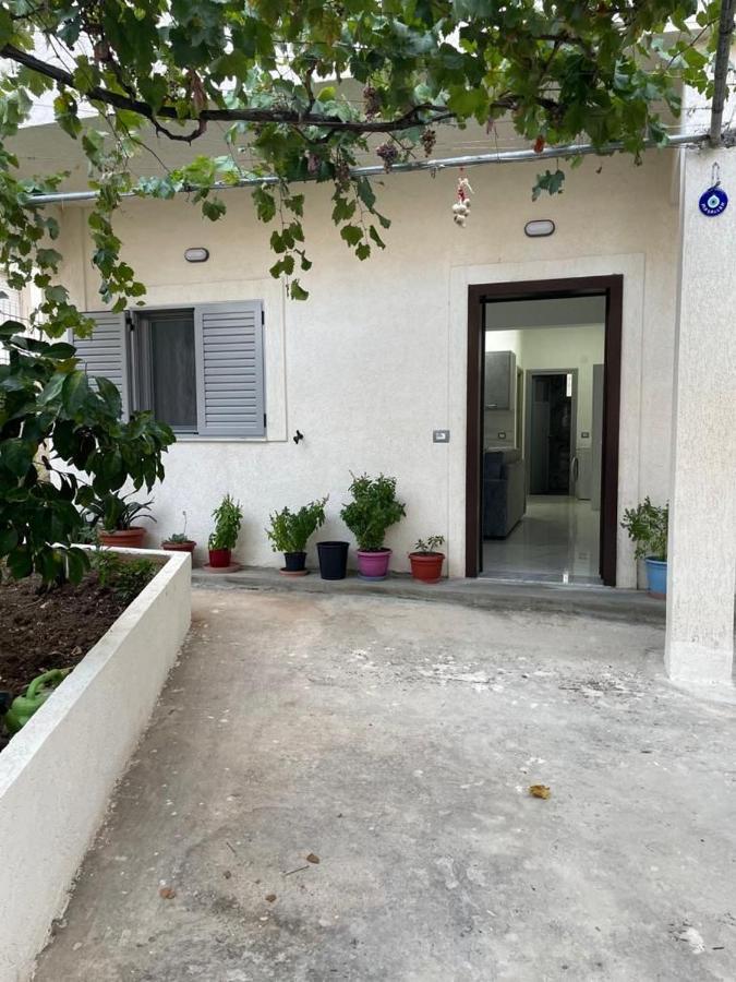 Taku Apartment Saranda Kültér fotó