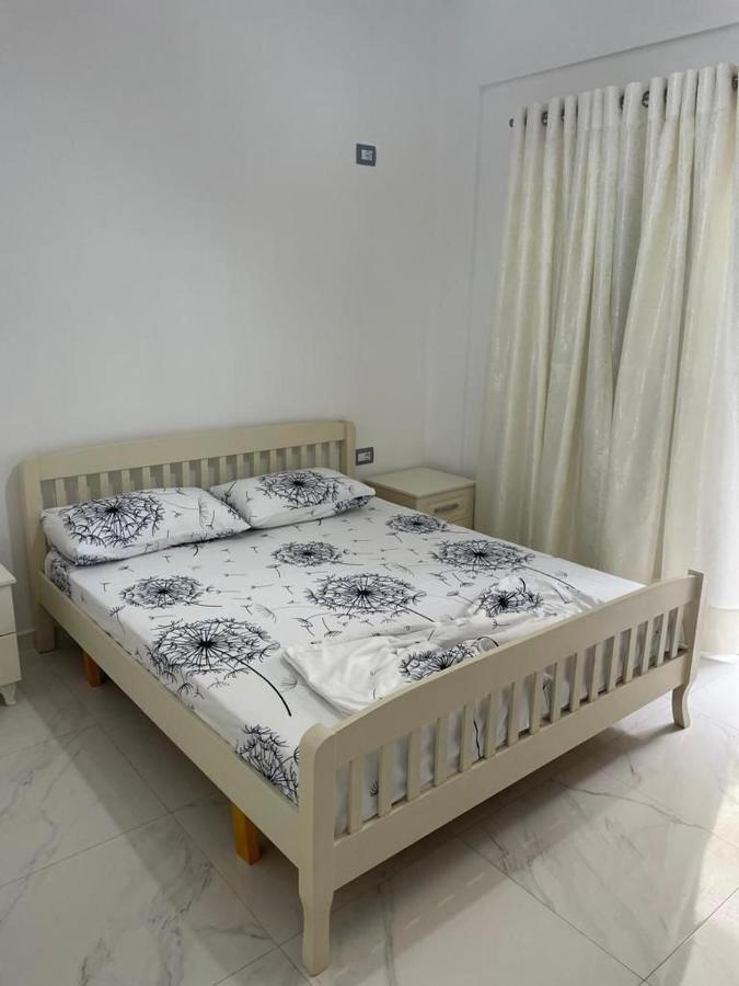 Taku Apartment Saranda Kültér fotó
